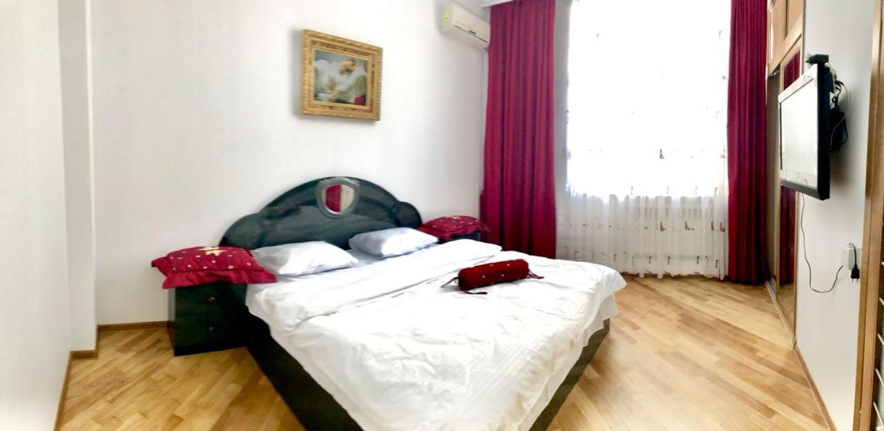 Calm Center Of Baku Apartment Luaran gambar