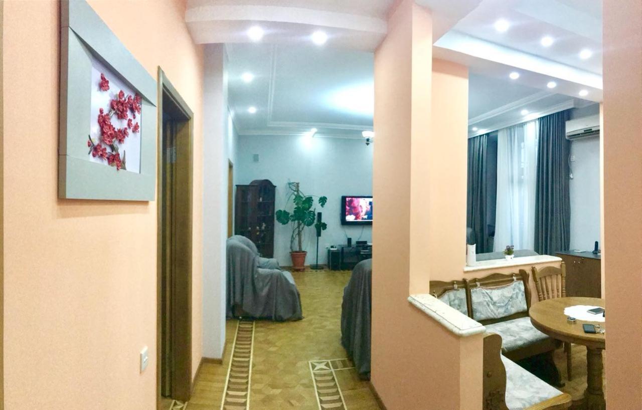 Calm Center Of Baku Apartment Luaran gambar